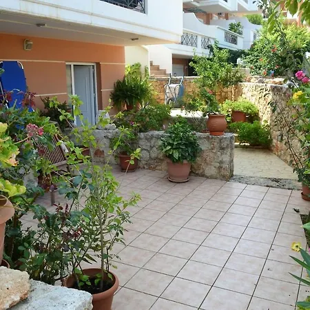 Διαμέρισμα Marilia Poolside